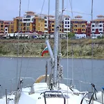 Deluxe Marina Cape 4 Stars 33 5 * Aheloy
