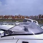 Lägenhet Deluxe Marina Cape 4 Stars 33 5