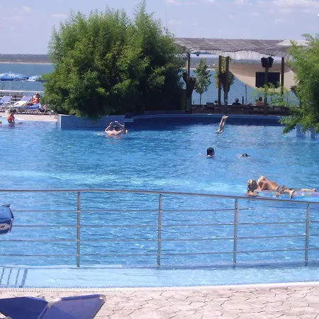 Deluxe Marina Cape 4 Stars 33 5 * Aheloy