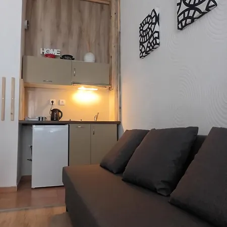 Deluxe Marina Cape 4 Stars 33 5 * Aheloy