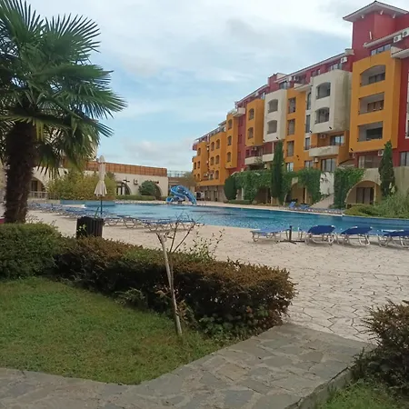 Deluxe Marina Cape 4 Stars 33 5 * Aheloy