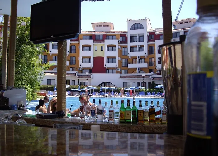 Deluxe Marina Cape 4 Stars 33 5