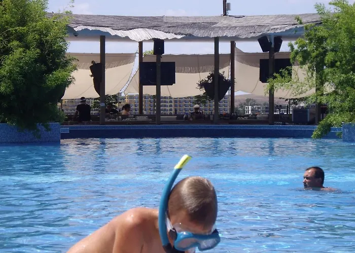 דירה Deluxe Marina Cape 4 Stars 33 5 אהלוי