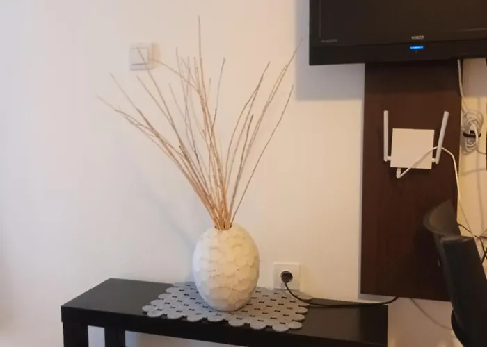 Deluxe Marina Cape 4 Stars 33 5 * Aheloy