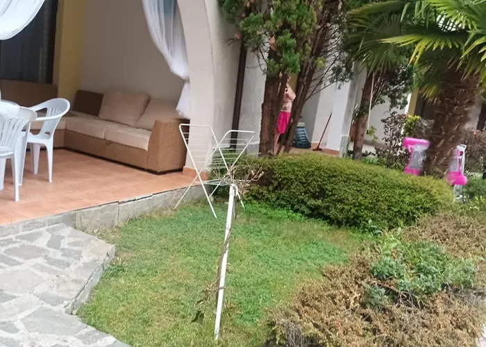 Deluxe Marina Cape 4 Stars 33 5 * Aheloy