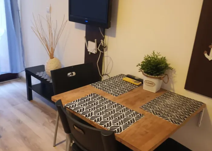 Deluxe Marina Cape 4 Stars 33 5 * Aheloy